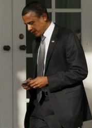 Обама се "въоръжава" със свръхсекретен BlackBerry